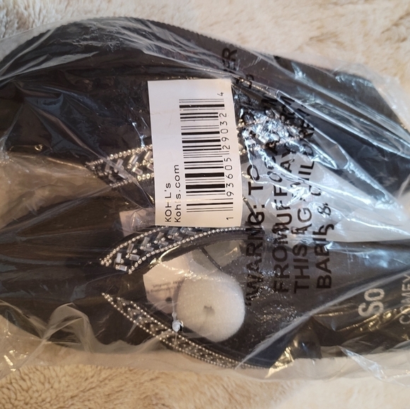 NWT Sandals - Picture 4 of 6